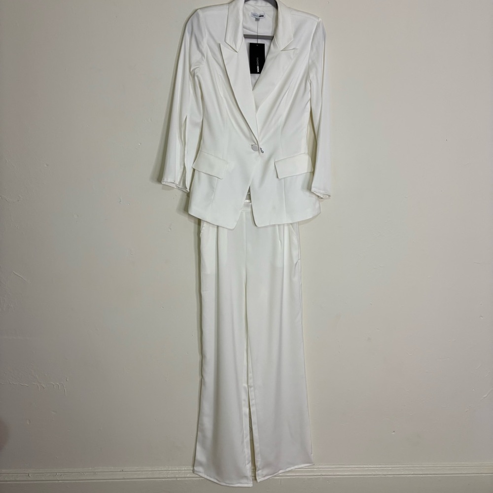 Fashion Nova Tuxedo Suit Set - Size Small - NWT